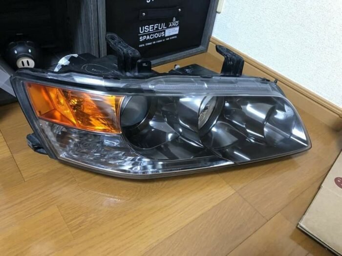 Mitsubishi Lancer Evo 8/9 JDM Headlights - Image 4