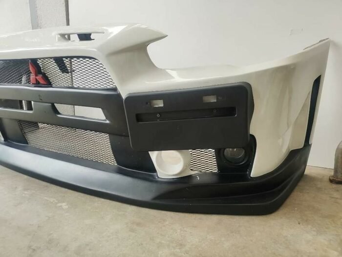 Original FQ400 front bumper Gt/Inspira/lancer Evo X - Image 3