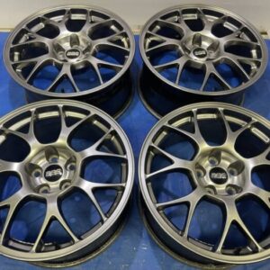 Lancer Evolution X genuine BBS Rim18_8.5J.
Compatible with Impreza Legacy Skyline Elgrand Odyssey RX-8 RX-7